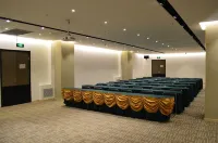 Romantic Season Yunshang Hotel (Shenyang North Station)