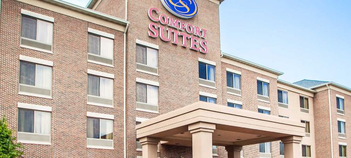 Holiday Inn Express & Suites MILWAUKEE NW – PARK PLACE by IHG Hotels in Milwaukee