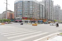 Xinglong Holiday Hotel (Liling Liquan Road Railway Station)