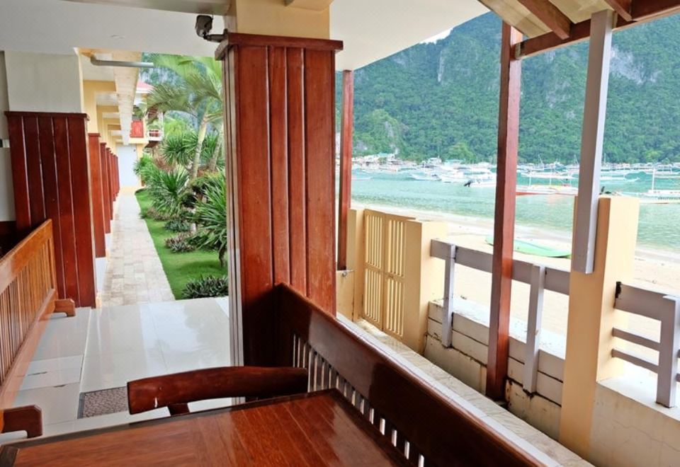 5. 엘니도 비치 호..