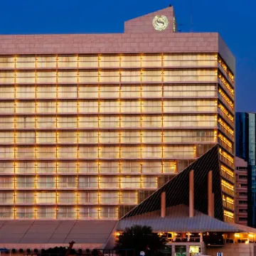Sheraton Dubai Creek Hotel & Towers Отели рядом с достопримечательностью «Станция метро Union»