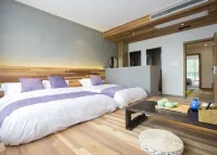 Moshang Huakai Hostel