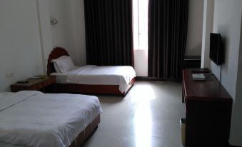 Wuzhishan Qiuguang Hotel