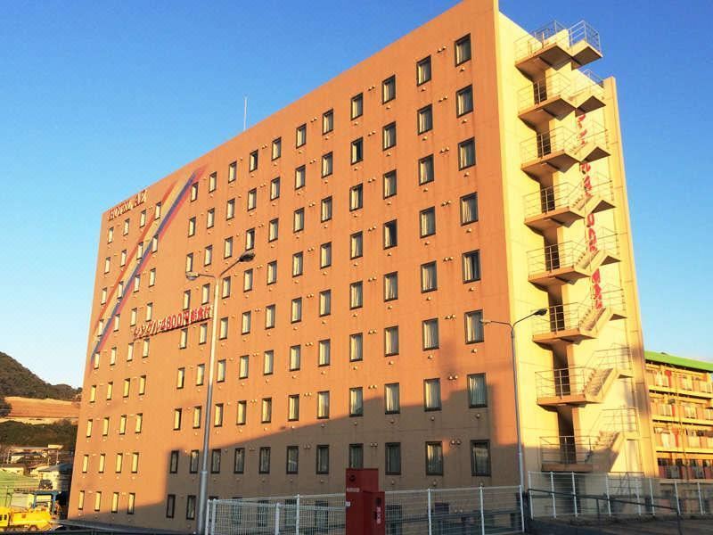 1. Hotel AZ..