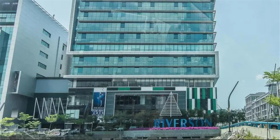 Marina Travellers Suite at Riverson Soho