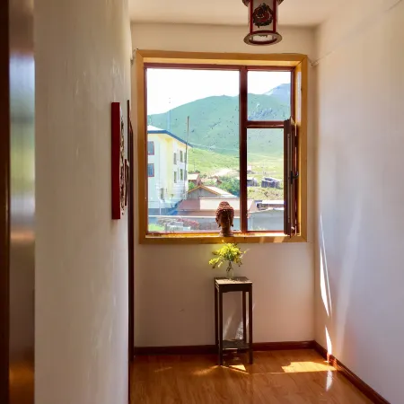 Mysterious Langmusi Hostel