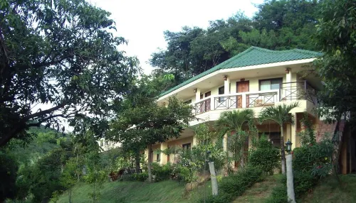 Baan Ingkhao Muaklek Hotels in Muak Lek