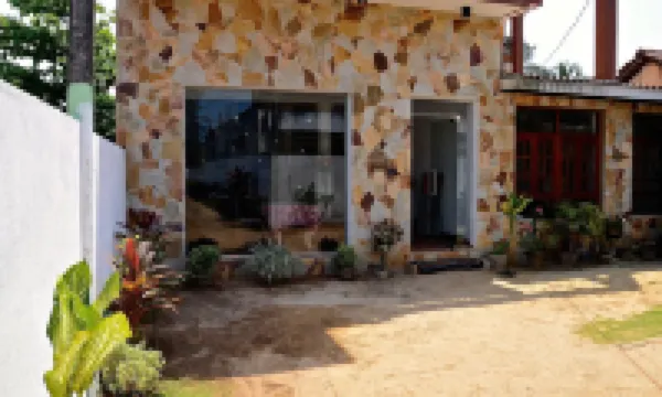 New Rani Inn Hotels near Negombo Railway Station