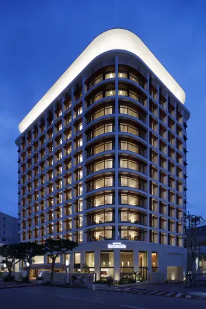 Jr Kyushu Hotel Blossom Naha Отели рядом с достопримечательностью «Shuri Ryusen»