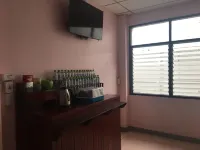 Royal Land Mae Klong Hotel