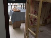 上海LOST国际青年旅社 - 采莲子女生八人间(床位房)(公共卫浴)