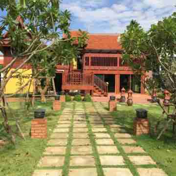 จงรัก ไทย เกสต์เฮาส์ Hotel Exterior