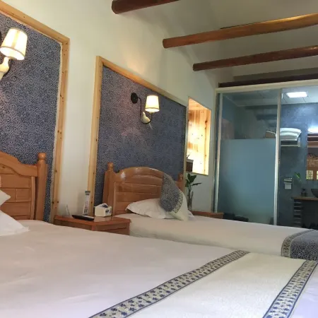 Futian Yiye Inn