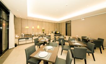 Homeinn Plus Hotel (Wuhan Xiangpingmao Xudong Subway Station)