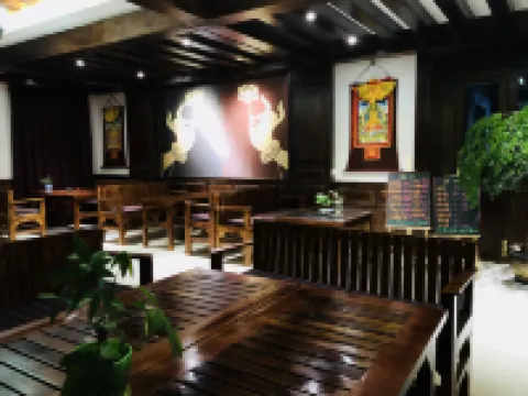 Derong Acun · Yunshu Chinese Inn Hotels in Derong