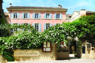 Le Clair de la Plume โรงแรมในValaurie