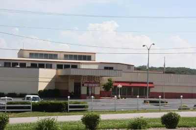 Baymont by Wyndham Hannibal Hotels in Mason Township