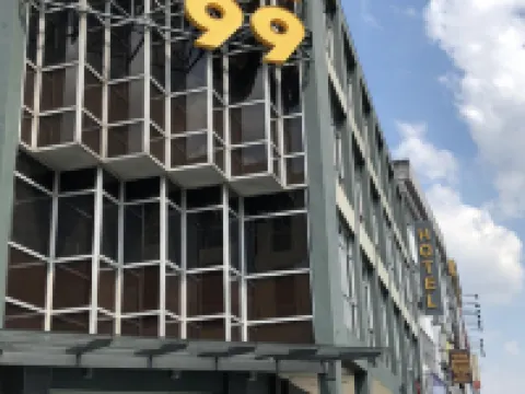 雪蘭莪州八打靈再也格拉納再也 99 酒店 鄰近Taman Aman Jogging Park的酒店