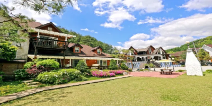 平昌郡Bench度假屋 鄰近香草王國農園的酒店