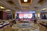 Minzu Hotel Hotels in Otog Banner