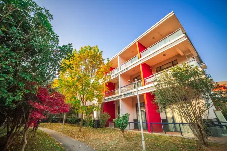 Shiman Hotel Отели рядом с достопримечательностью «Cheng's Miyake»