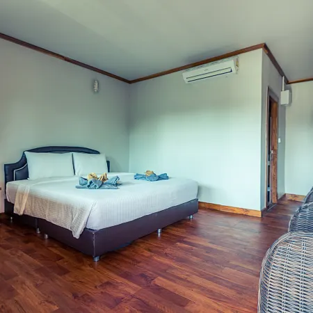 Lipe Village Resort