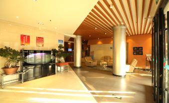 Jinjing Collection Hotel (Nanyang Railway Station Xinhua City Plaza)