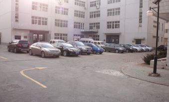 HanTing Hotel (Dalian Development Zone Jinma Road)