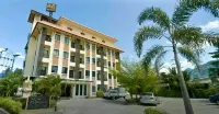 T.P. Place Hotel