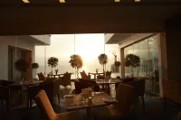 Mandarina Colombo - breakfast