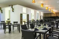 Aliya Resort and Spa - Thema Collection - breakfast