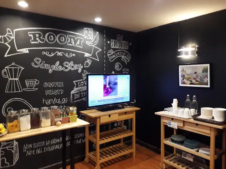 Room@Doze Отели рядом с достопримечательностью «CP All Academy»