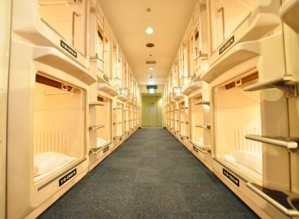 男性専用 カプセルホテル朝日プラザ心斎橋 Men's only