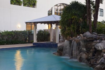 屋外プール マントラ エスプラネード ケアンズの写真