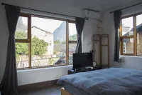 Shifang Chuanshe Boutique Inn