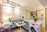 Smart Bear Hotel (Dalian Railway Station Zhongshan Square Subway Station Branch)