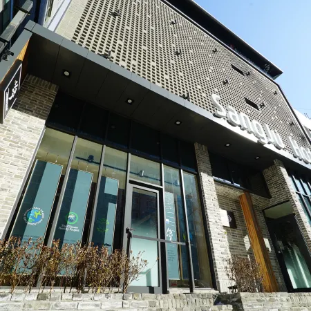 Sangju Hotel Отели рядом с достопримечательностью «Бейсбол Стадион Ямсил»