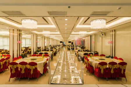 WENGYUANFUYUANJIUDIAN Отели рядом с достопримечательностью «Shaoguanshi Wengyuanxian Jin Mountain Temple»