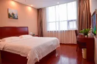 Wan Bo Hotel (Baodingxiong Xiongzhou Road Government Store)