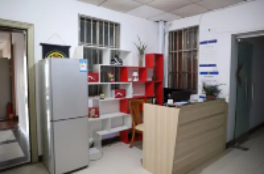 Qingfeng Xulai Apartment Hotel (Changsha Railway Station Subway Exit)