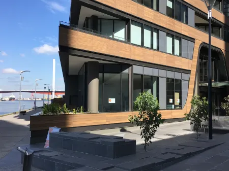 Orange Stay Apartments Отели рядом с достопримечательностью «Victoria Police Museum»