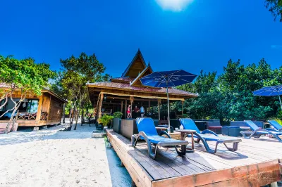 Sol Beach Resort Отели рядом с достопримечательностью «Лейзи Бич»