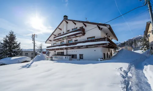 Marillen Hotel by Hhg