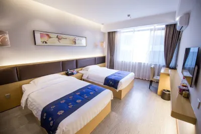 Lingxiu Theme Hotel (Ma'anshan East Station Olympic Sports Center Branch) Hotels near Qijiang Institute of Technology (Huolishan Campus)