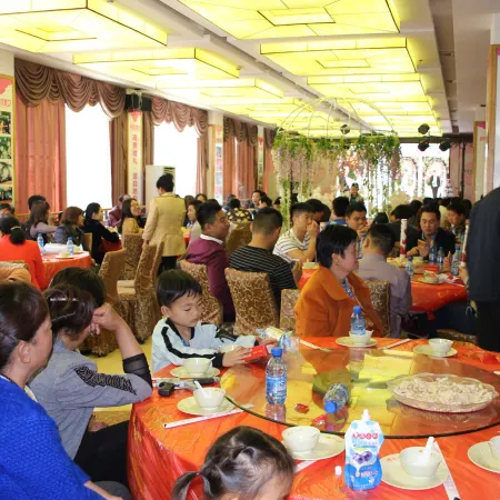 Jingshan Diyi Hotel
