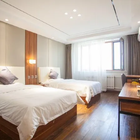Haitang Hotel (Heihe Railway Street Shop)