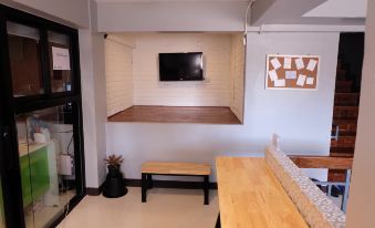 Lux Rooms Night Bazaar