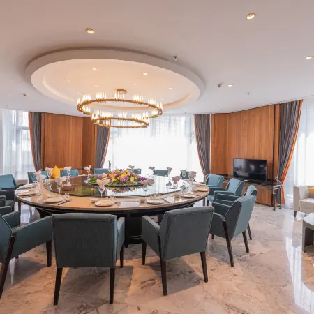 Xiangyang Ramada Fancheng