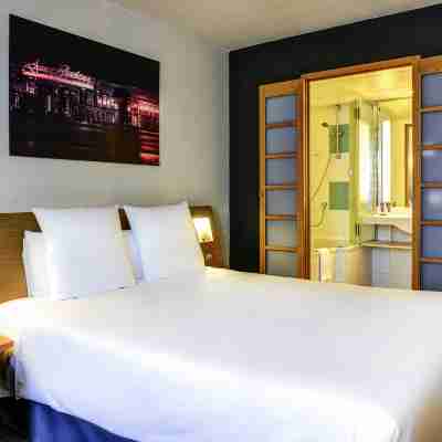 Novotel Paris Suresnes Longchamp Rooms