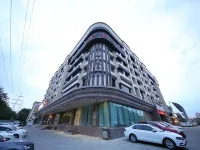 Lavande Hotel (Urumqi  International Airport  Degang  Wanda) Hotels near Urumqi Botanical Garden